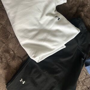 Under Armour Black and White Athletic leggings/ sweatshirts